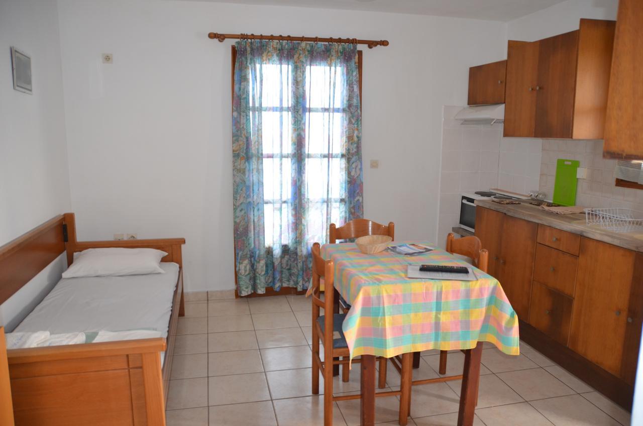 La Celestina Apartments Náoussa Extérieur photo